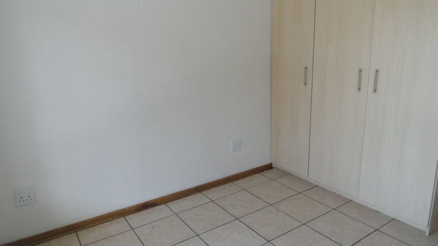 2 Bedroom Property for Sale in Potchefstroom North West
